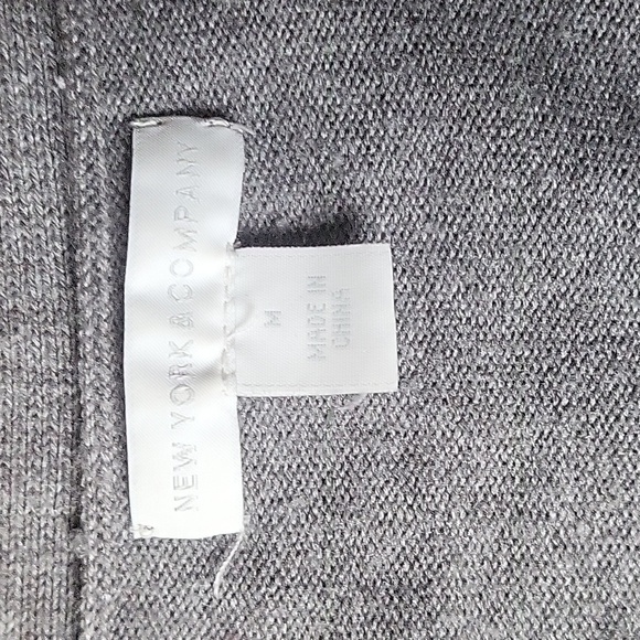 New York & Company Grey Argyle Red and White Patterned V-Neck Sweater - Picture 2 of 9